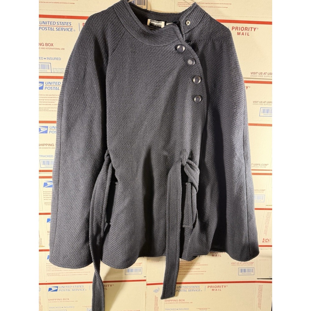 JOAN RIVERS Size L Button Front Bat‎ Wing Cape Coat Black